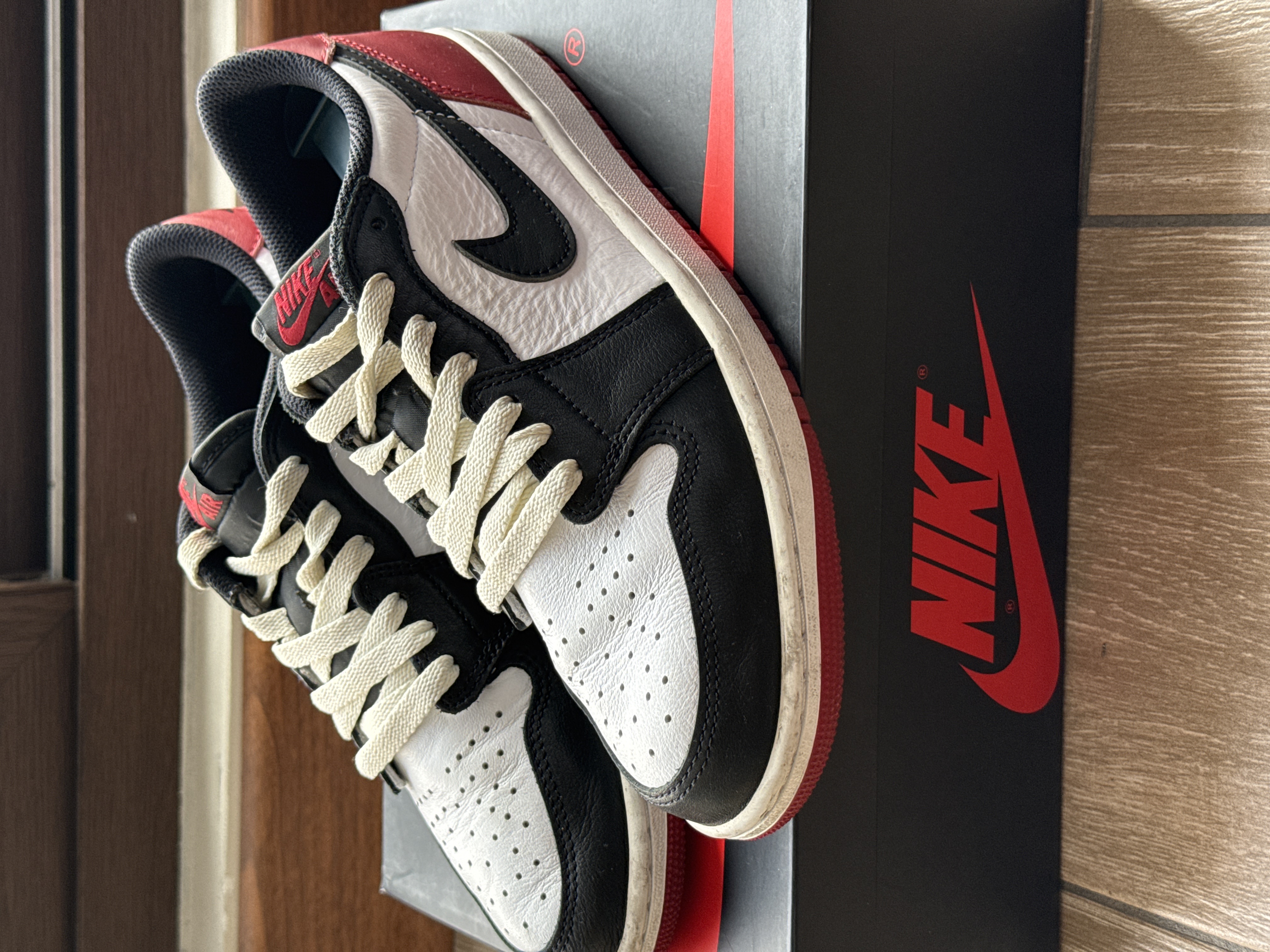 Air Jordan 1 Low OG Black Toe (2023)